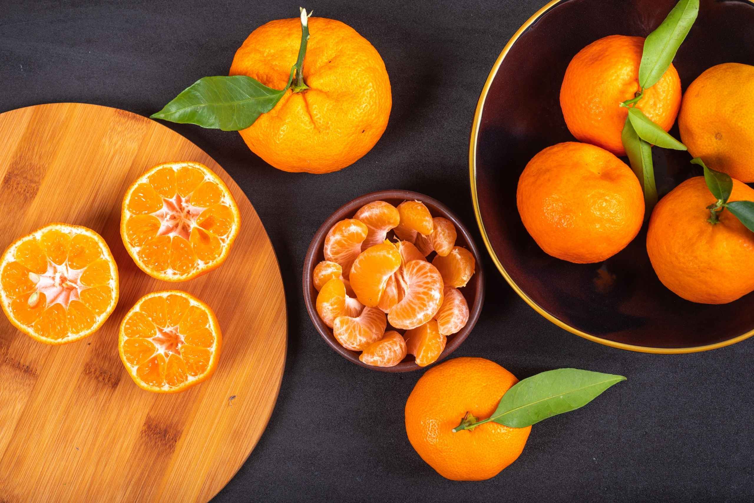 Fuente de mandarina tango Ecuador, entera y sin cáscara